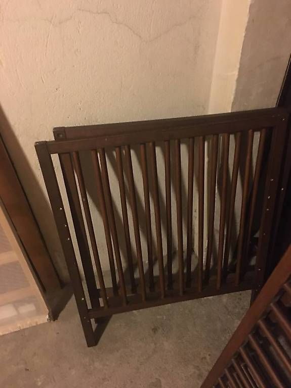 Betten: Lit de bébé avec  matelas – Gebraucht aus Genève von sbo_ks28 1