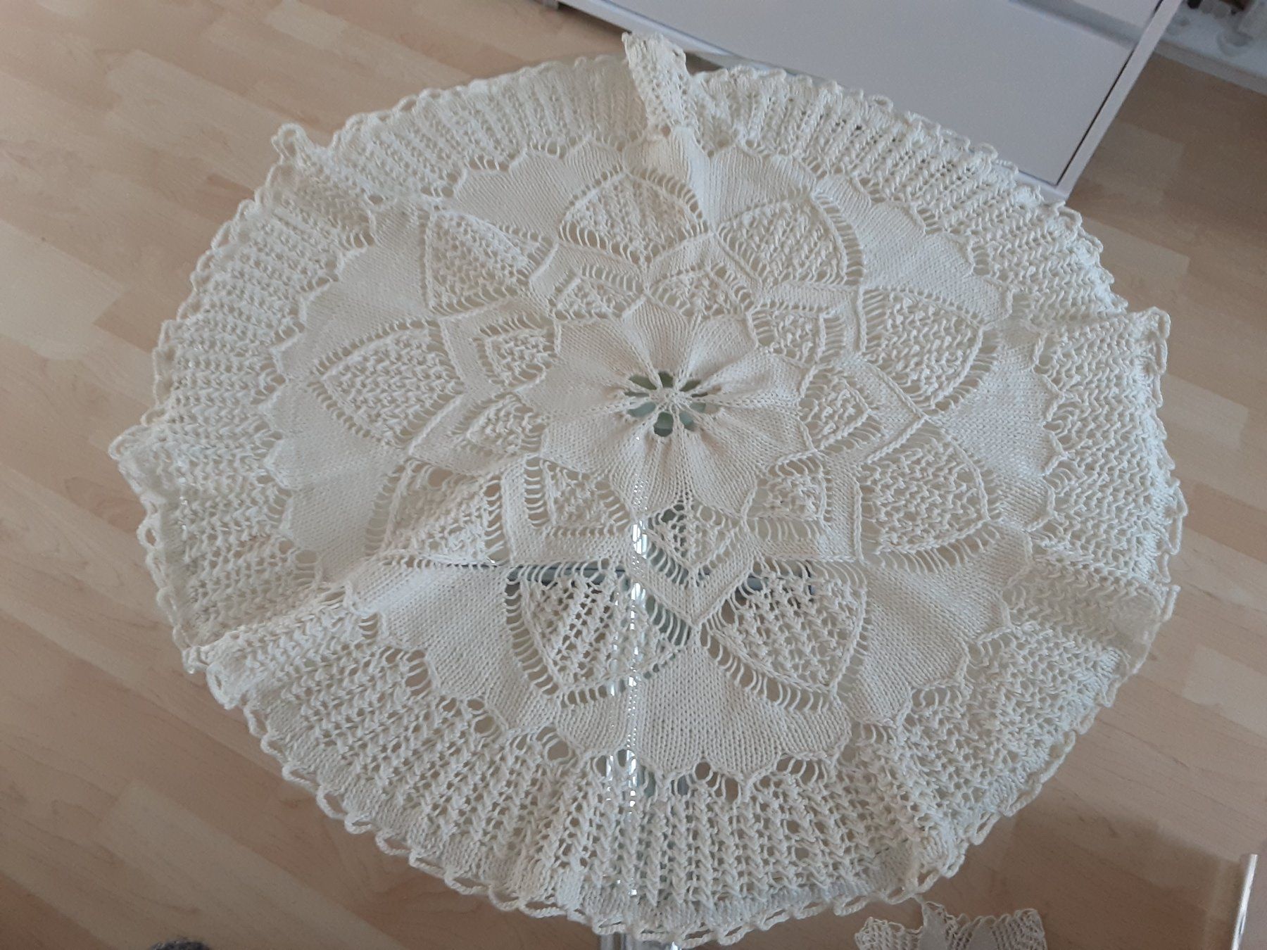 Globus Tutte le decorazioni: ENDET 2 weihnachts hirschen  und deckerl weisl – Nuovo e nell'imballaggio originale da wolfhalden venduto da 46464646 2