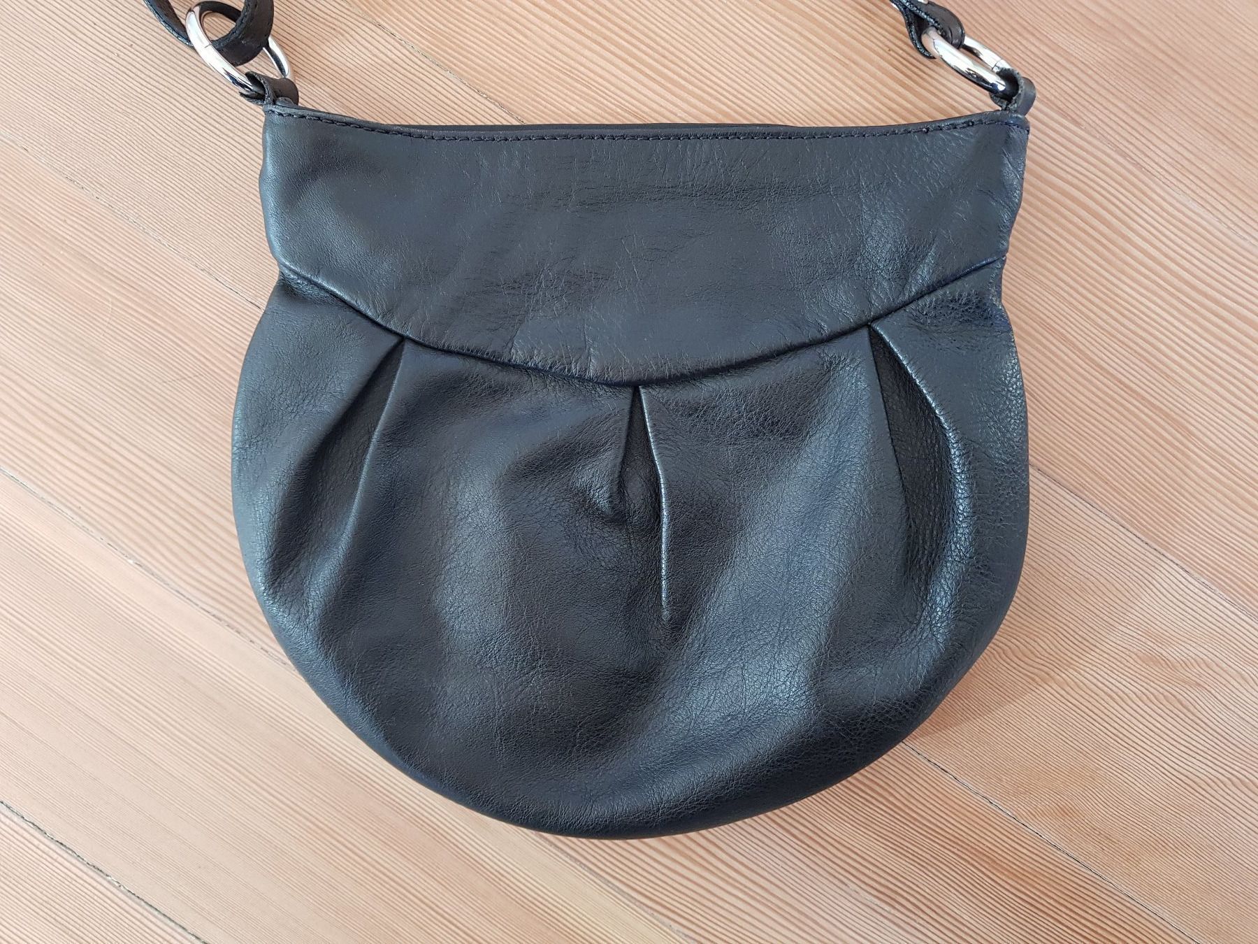 Borse da donna: Kleines Handtäschchen * Echtleder – Usato da Herisau venduto da Flachwelt 1