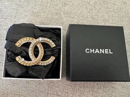 Klassische Chanel-Brosche Zirkonia-Kristallen mit Rechnung