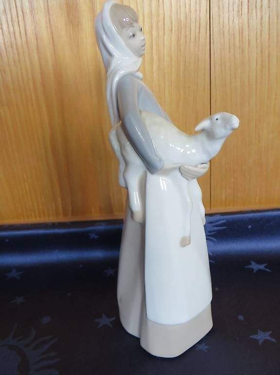 Lladro Statuette: Lladro Figur, Frau mit Schaf – Usato da Langrickenbach venduto da zwiebel03 3