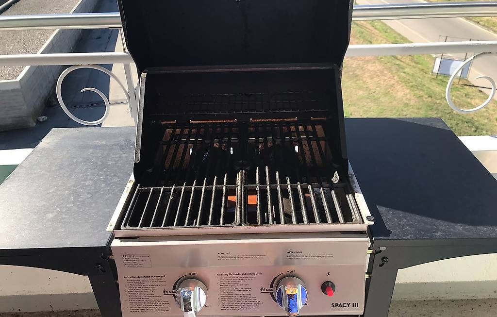 Griglie: Grill club - Spacy III – Usato da Cheseaux-Lausanne venduto da gratte 1