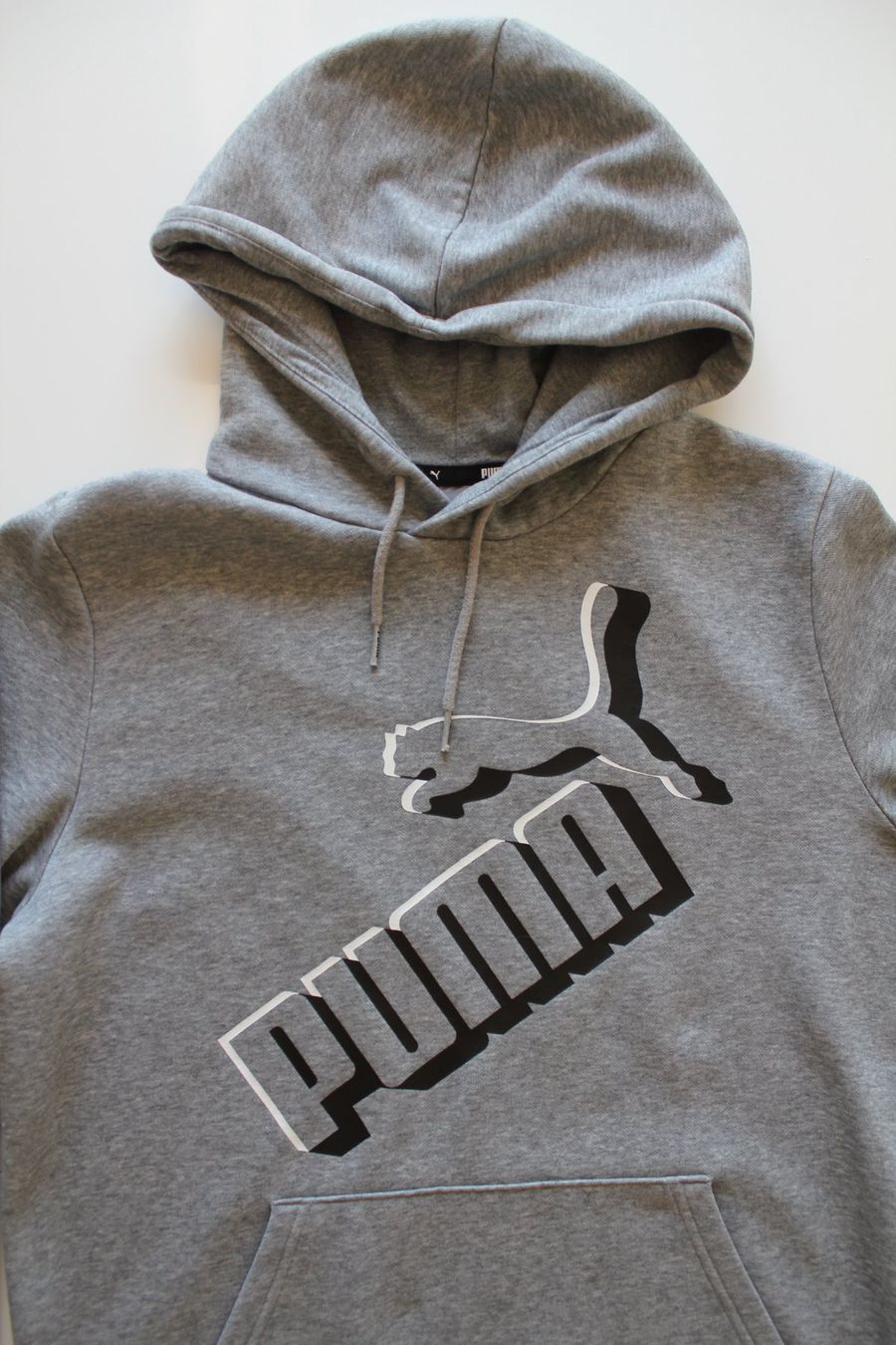 Puma Maglioni & Felpe: Pull à capuche Puma gris t.S – Usato da Peseux venduto da Gilloss 1