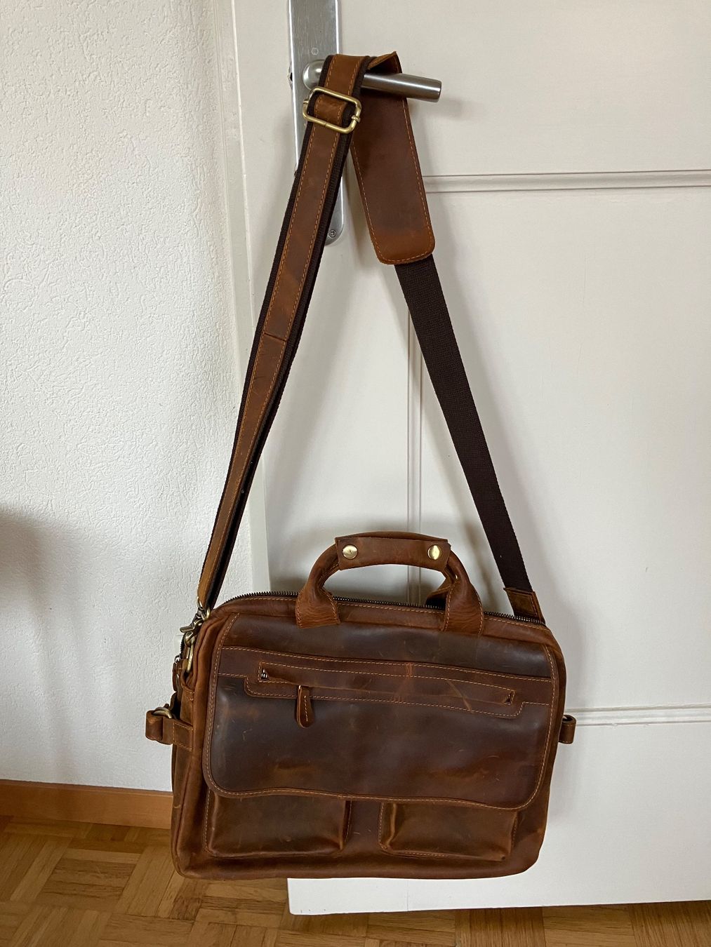 Borse: Super Herren Messenger Bag, Echtleder Vintage – Usato da Olten venduto da Dickbrave