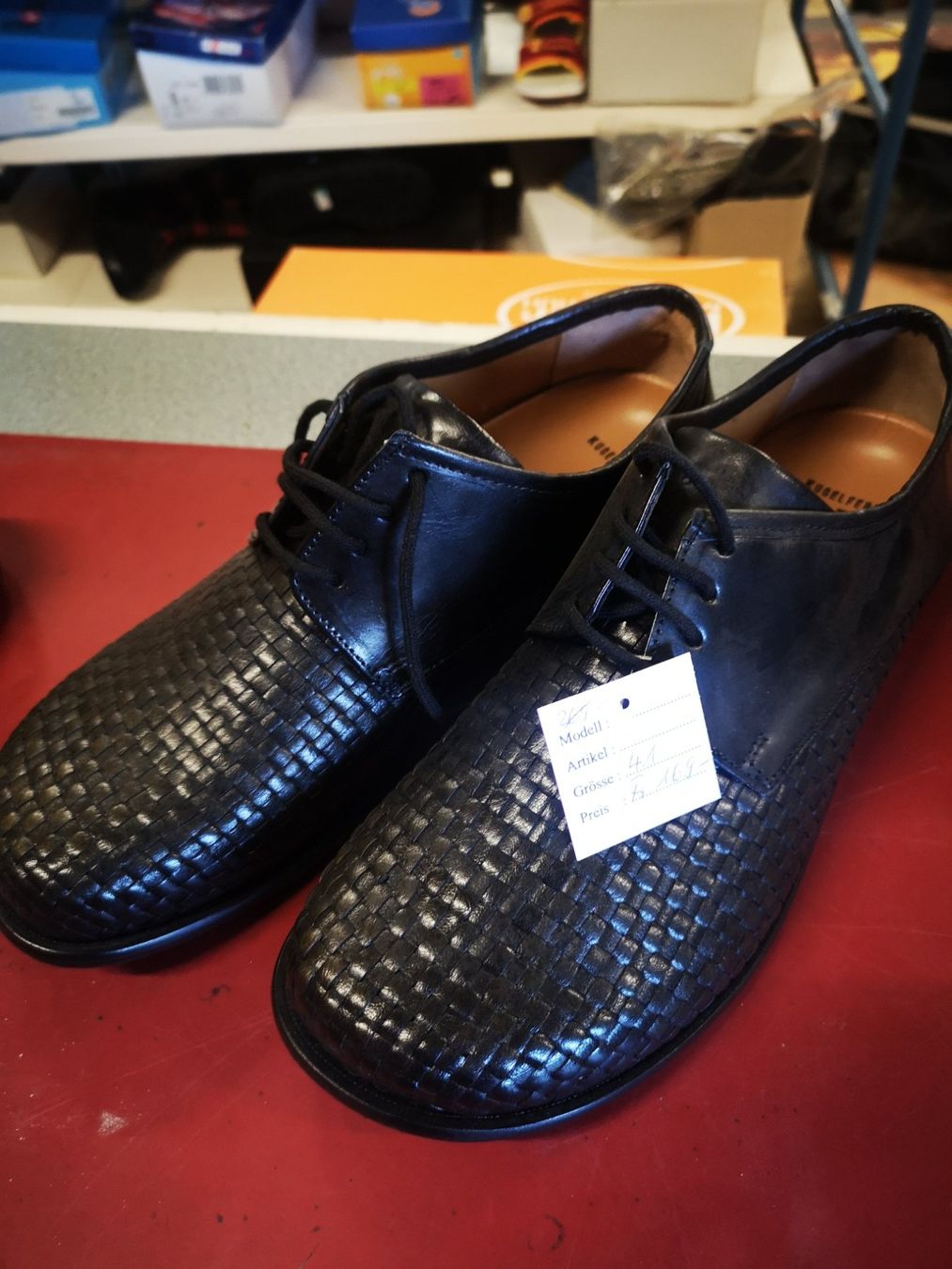 Helvesko Chaussures hommes: Helvesko – Neuf avec emballage d'origine à Möhlin par Highwaytom