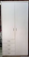 Schrank mit Schubladen