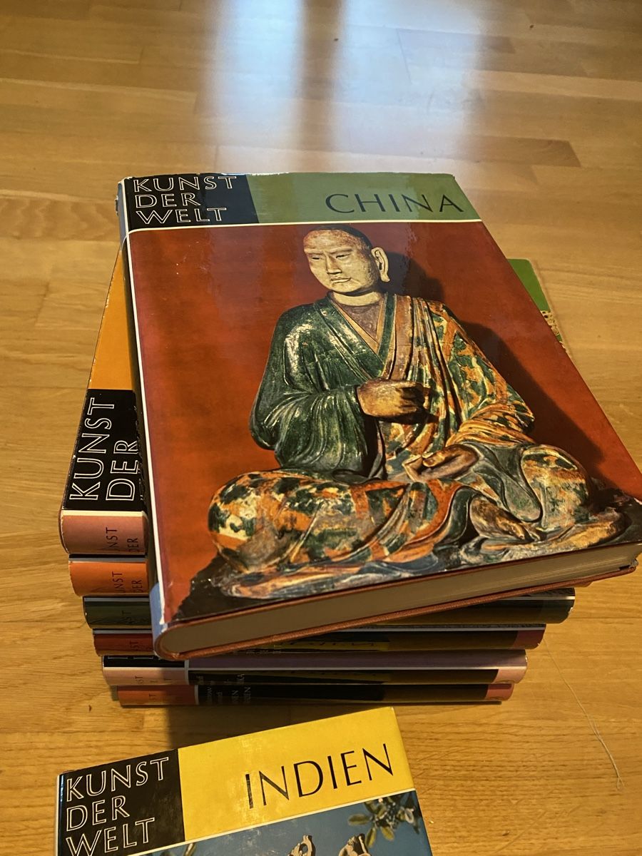 Libri: Kunst der welt  -8 Books – Usato da Dietikon venduto da Tdaf33 2