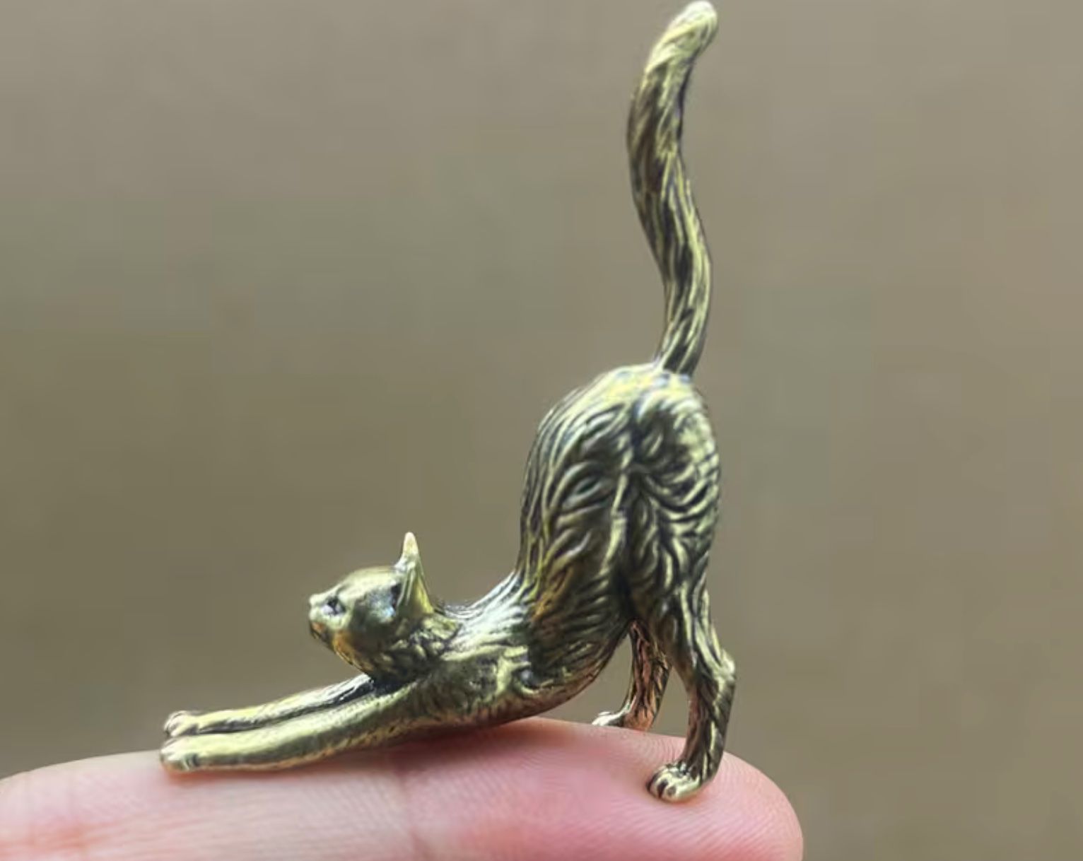 Statuette: Miniatur-Katze aus massivem Messing feine Handarbeit – Nuovo e nell'imballaggio originale da Langenthal venduto da Seelenfreunde 3