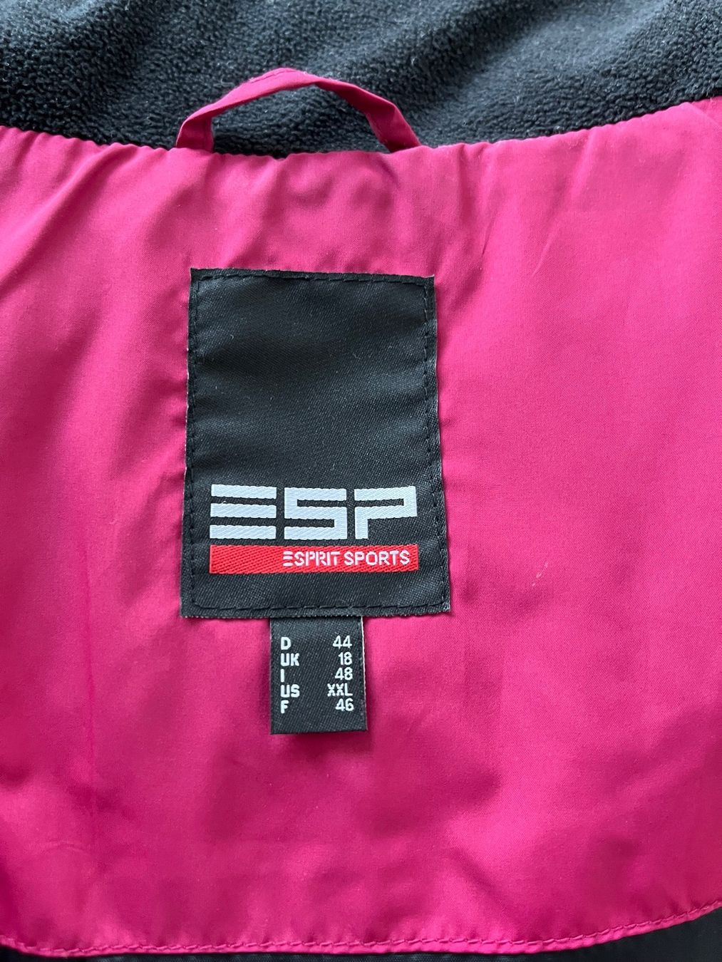 Esprit Gilets & Westen: Weinrote Steppjacke – Gebraucht aus Buchs SG von Vrenilein 2