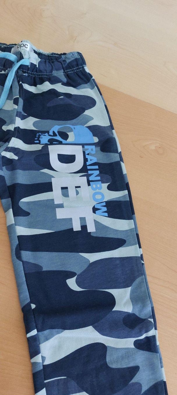 Pantaloni: Freizeithose neu Grösse 128 zu verkaufen – Usato da Pfaffnau venduto da hei_9l9h 3