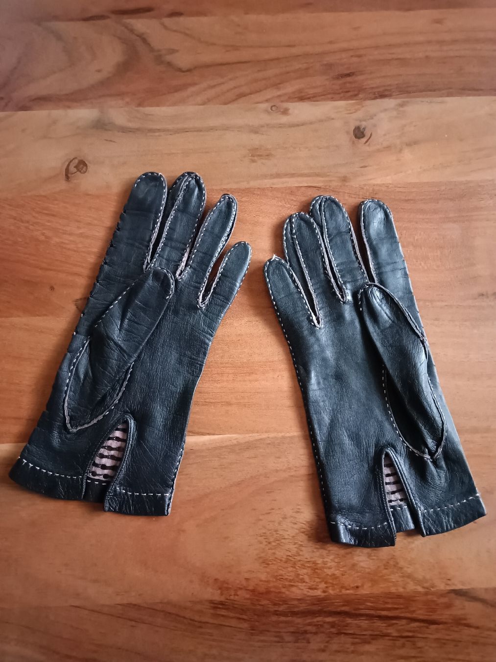 Guanti & manicotti: Leder Handschuhe  Gr.S – Usato da Sünikon venduto da alexa_art 2