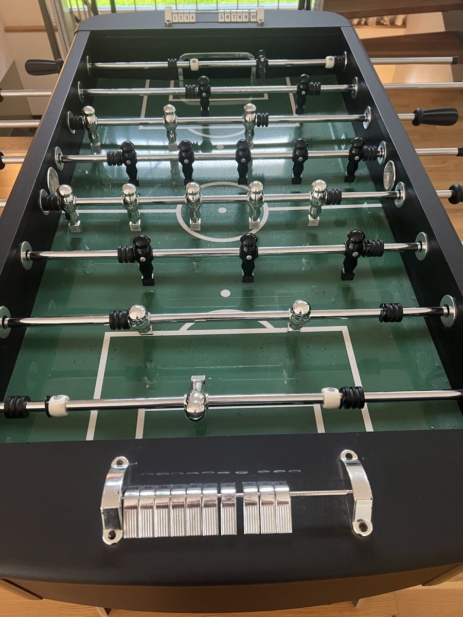 Jouets: Töggelikasten/ Tischfussball – D'occasion à Wolfenschiessen par Kanu19 2