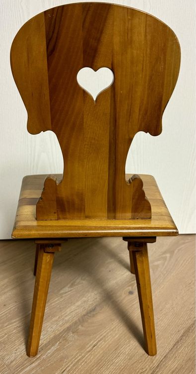 Kleiner Kinderstuhl Stuhl Stabelle NUSSBAUM | Kaufen auf Ricardo