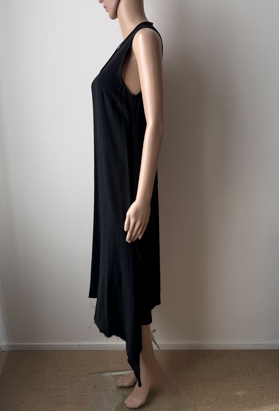 Vestiti: JOSEPH Kleid 🖤 – Usato da Zürich venduto da ClosetQueen 2