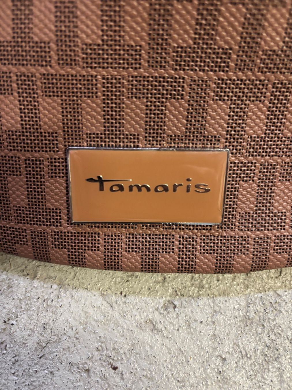 Tamaris Borse da donna: Tamaris Bauchtasche elegant & praktisch – Usato da Sonterswil venduto da VD-Service 2