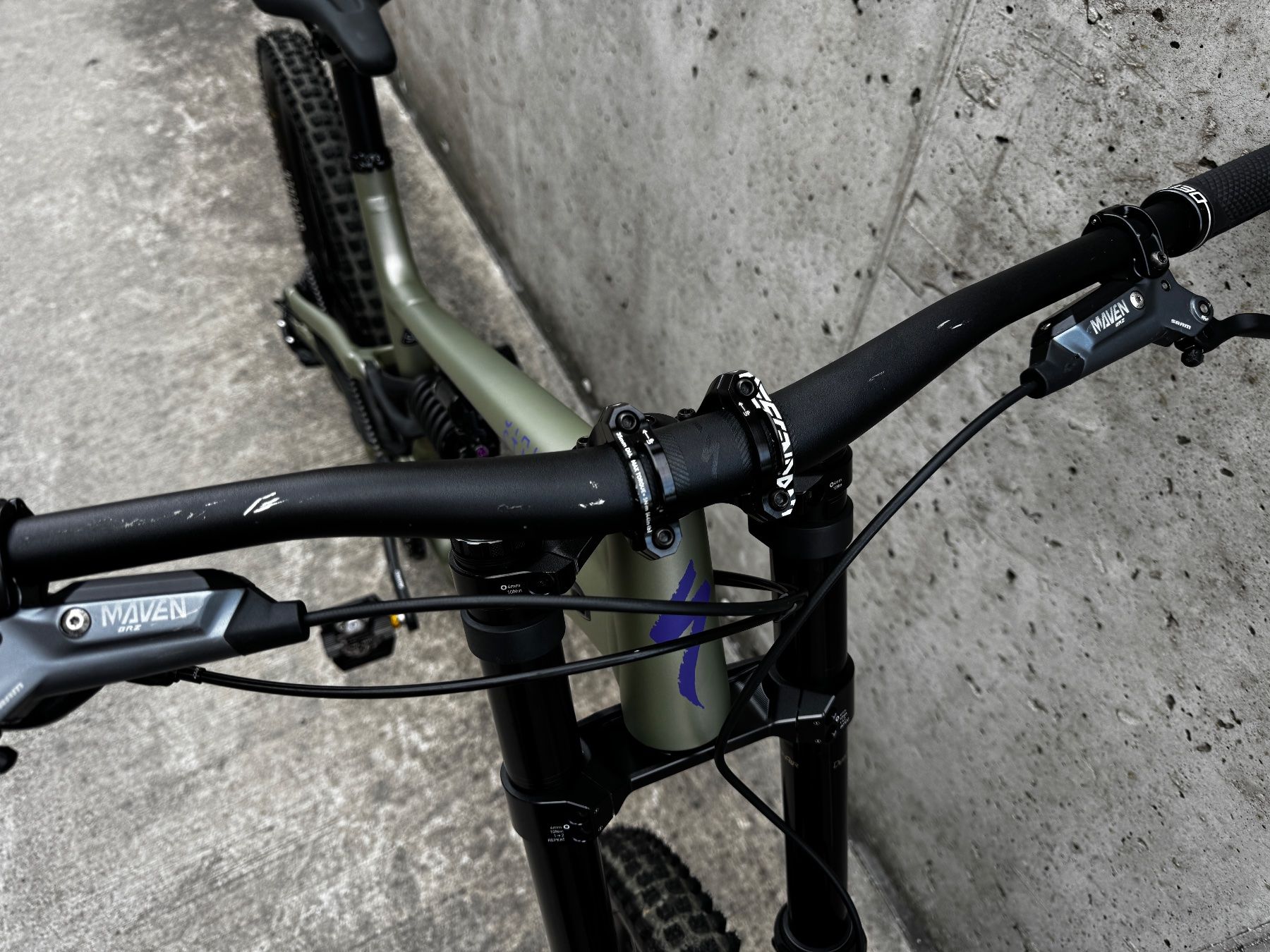 Specialized Biciclette: Specialized Status DH 170 s5 – Usato da Wädenswil venduto da sve_2xvr 4