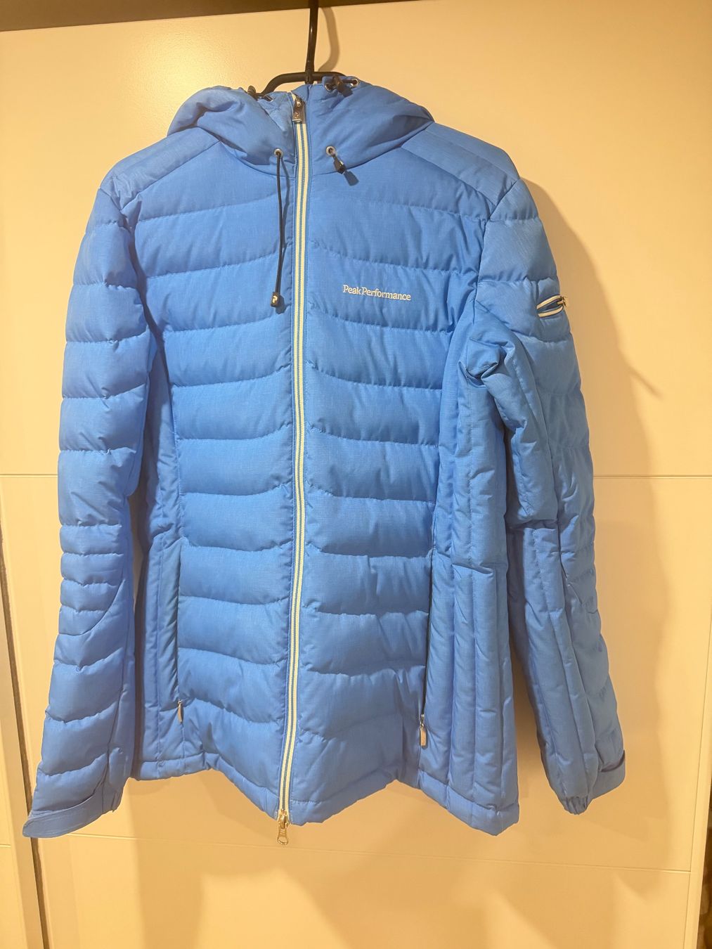 Peak Performance Giacche: Peak Performance tolle warme Jacke L – Usato da Rüdlingen venduto da Lichee