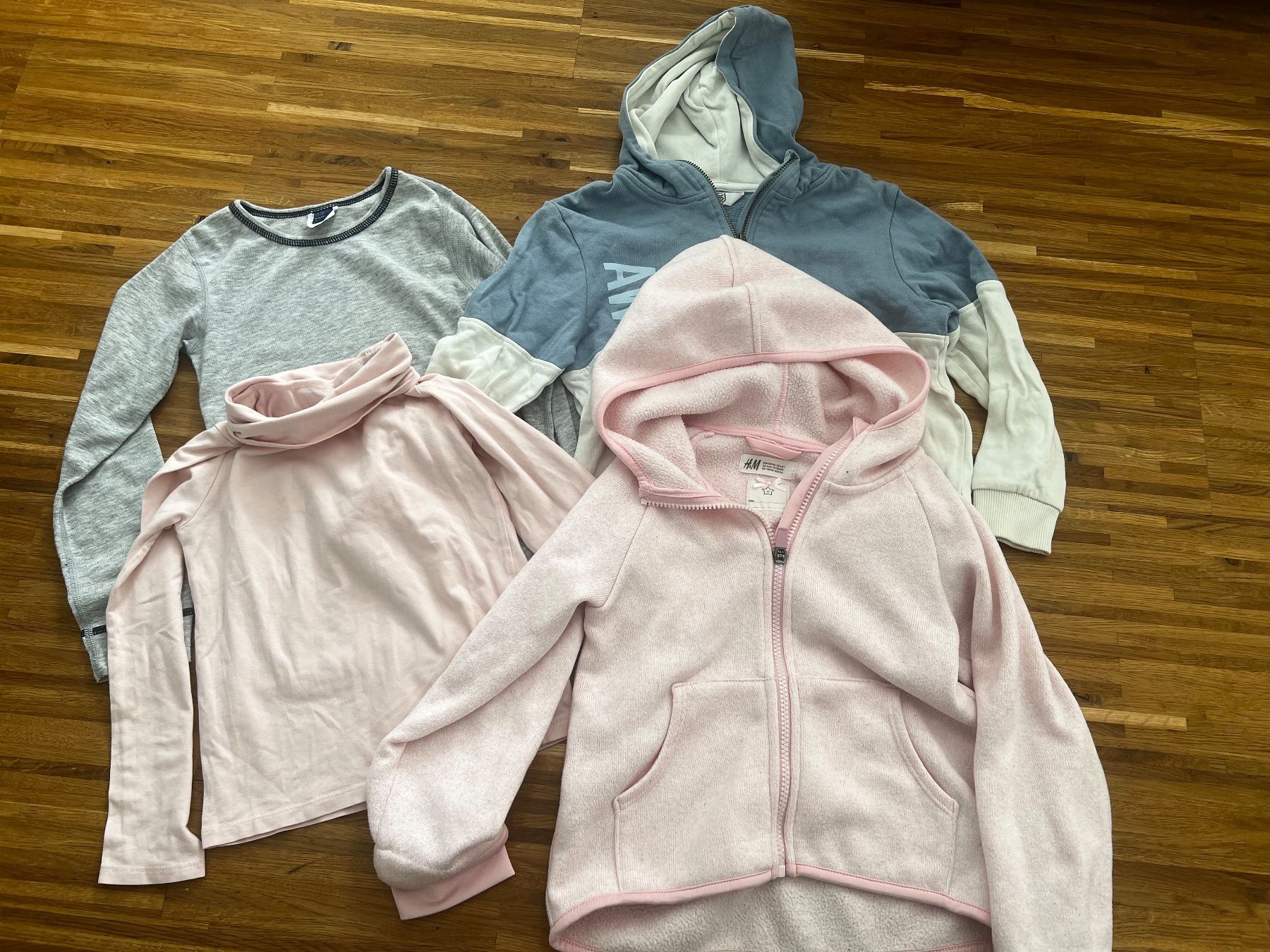 Lotti & Set di vestiti: Kleiderpaket Grösse 110/116 – Usato da Stans venduto da Fee81 1