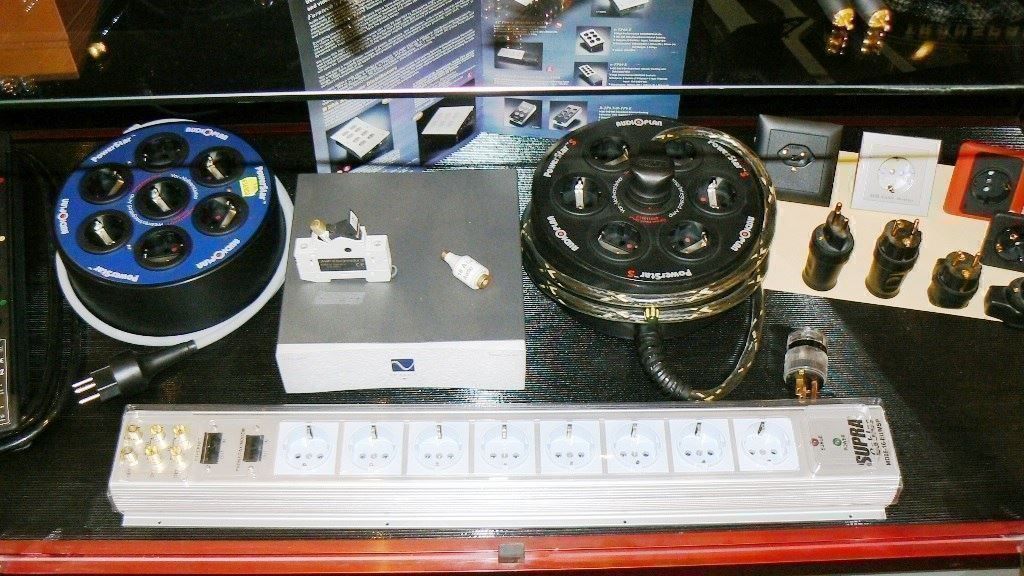 Alimentazione elettrica: Netzleiste CH, High End 6-fach – Nuovo e nell'imballaggio originale da Schaan venduto da hifiproject 2