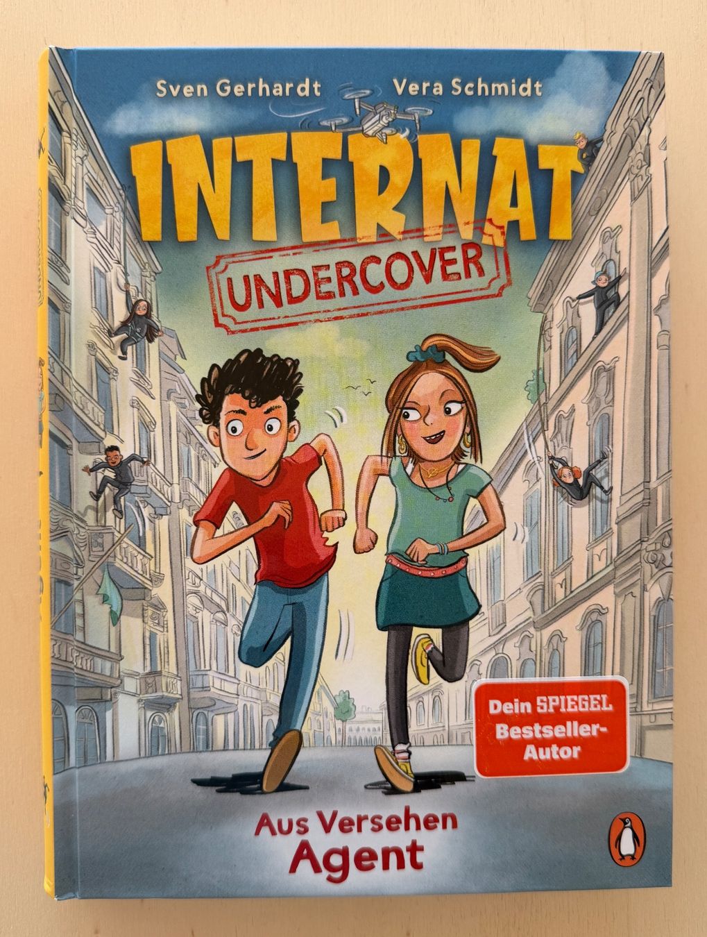 Libri: Buch: Internat Undercover - Aus Versehen Agent – Usato da Zermatt venduto da Jduck