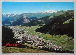 Davos (1560 m) mit Rhätikonkette