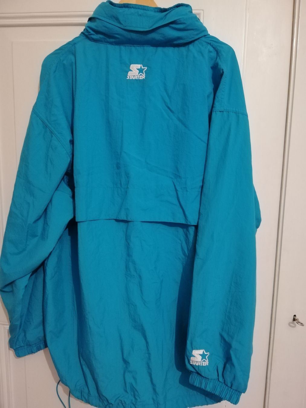 Starter Giacche: Starter Jacke Vintage Charlotte Hornets NBA – Usato da Dornach venduto da Fabisee 3