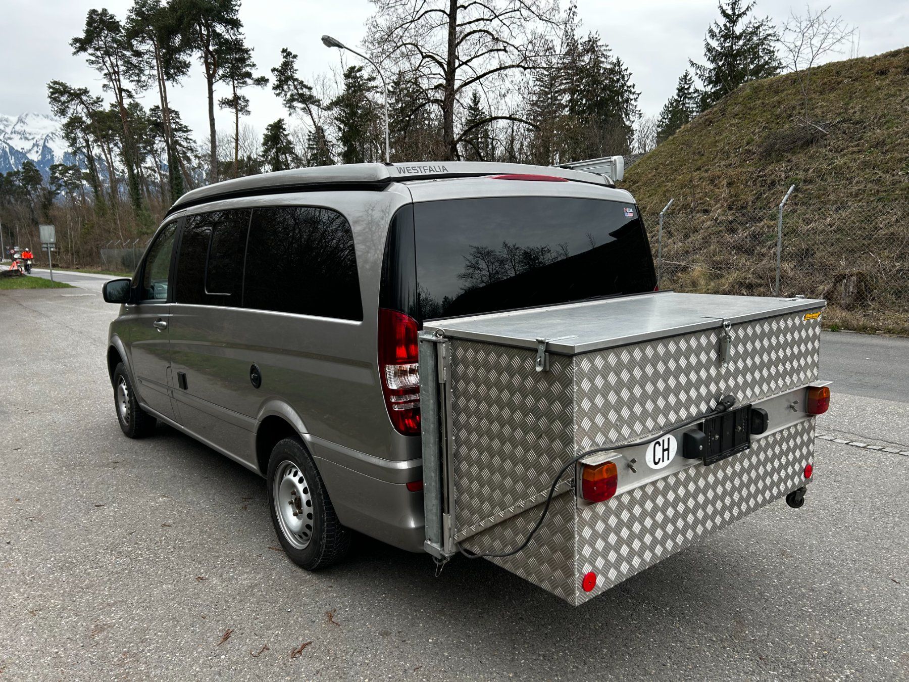 Zubehör: Camper - Box zum aufklappen – Gebraucht aus Thierachern von Beno52