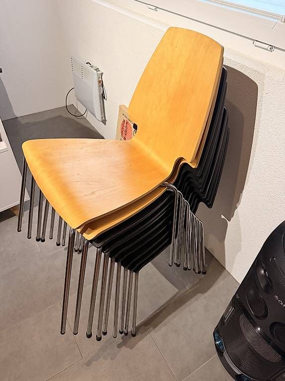 Stühle: Chaise Empilable IKEA Vilmar – Gebraucht aus St-Maurice von Gbarman