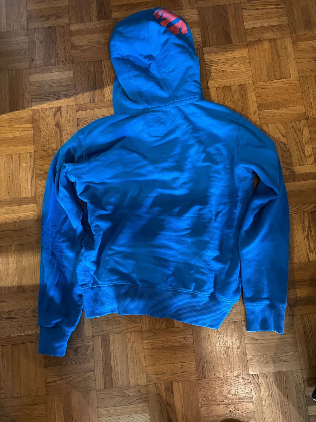 Pullover & Sweatshirts: Sweat à capuche zippé bleu "Wake Up" - Taille XS / 14 ans – Gebraucht aus Genève von captus 1
