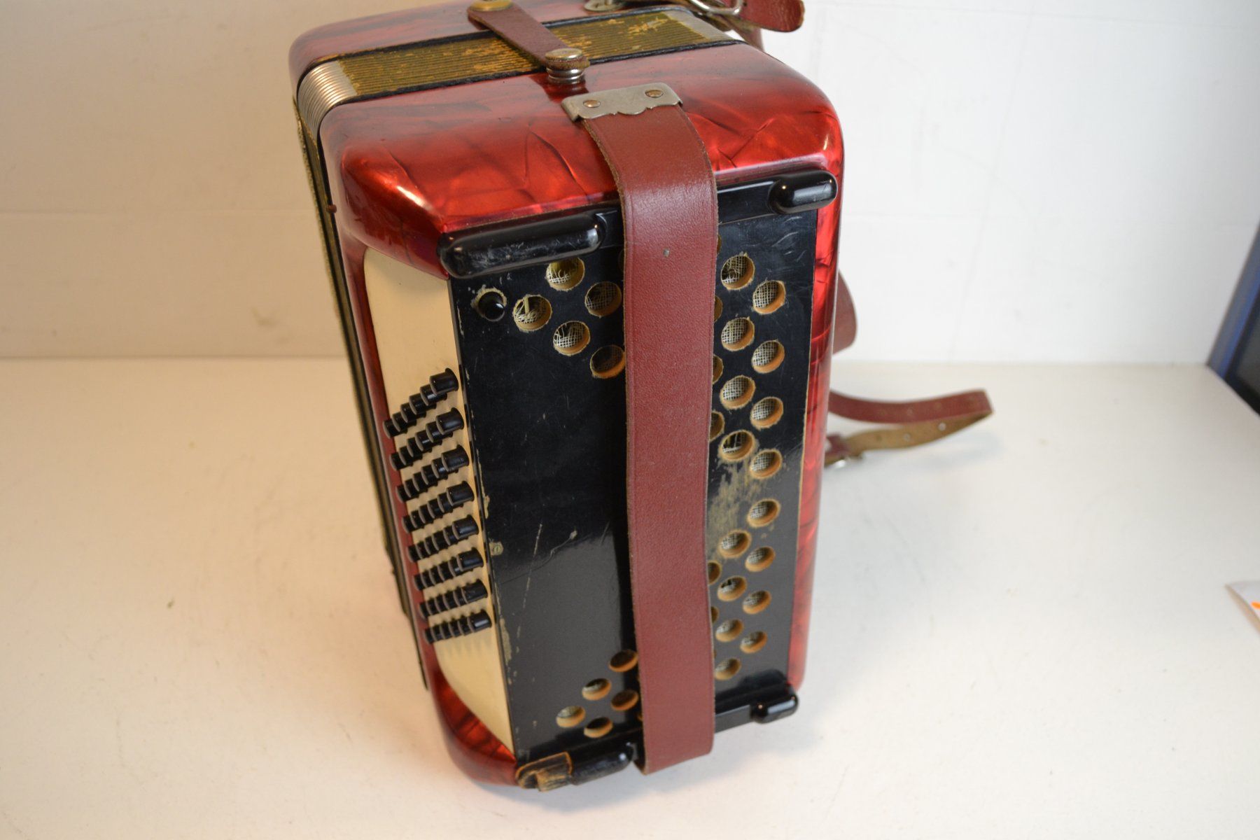 Hohner Strumenti musicali: Akkordeon chromatisch Hohner Concerto I – Usato da Zürich venduto da Brockito 8