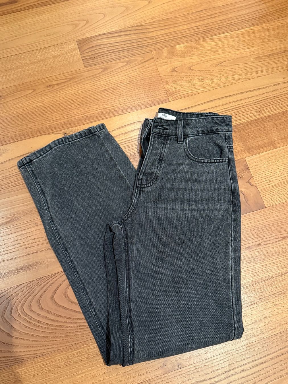 Stradivarius Jeans: Jeans Stradivarius, EUR34 – Usato da Sissach venduto da laura.x4
