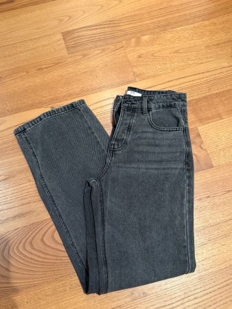 Jeans Stradivarius, EUR34