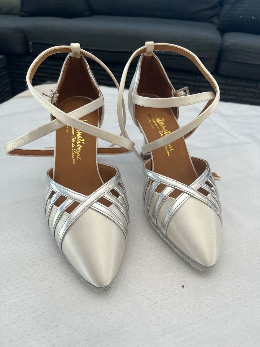 Damenschuhe: Tanzschuhe – Gebraucht aus Bolligen von candelaria