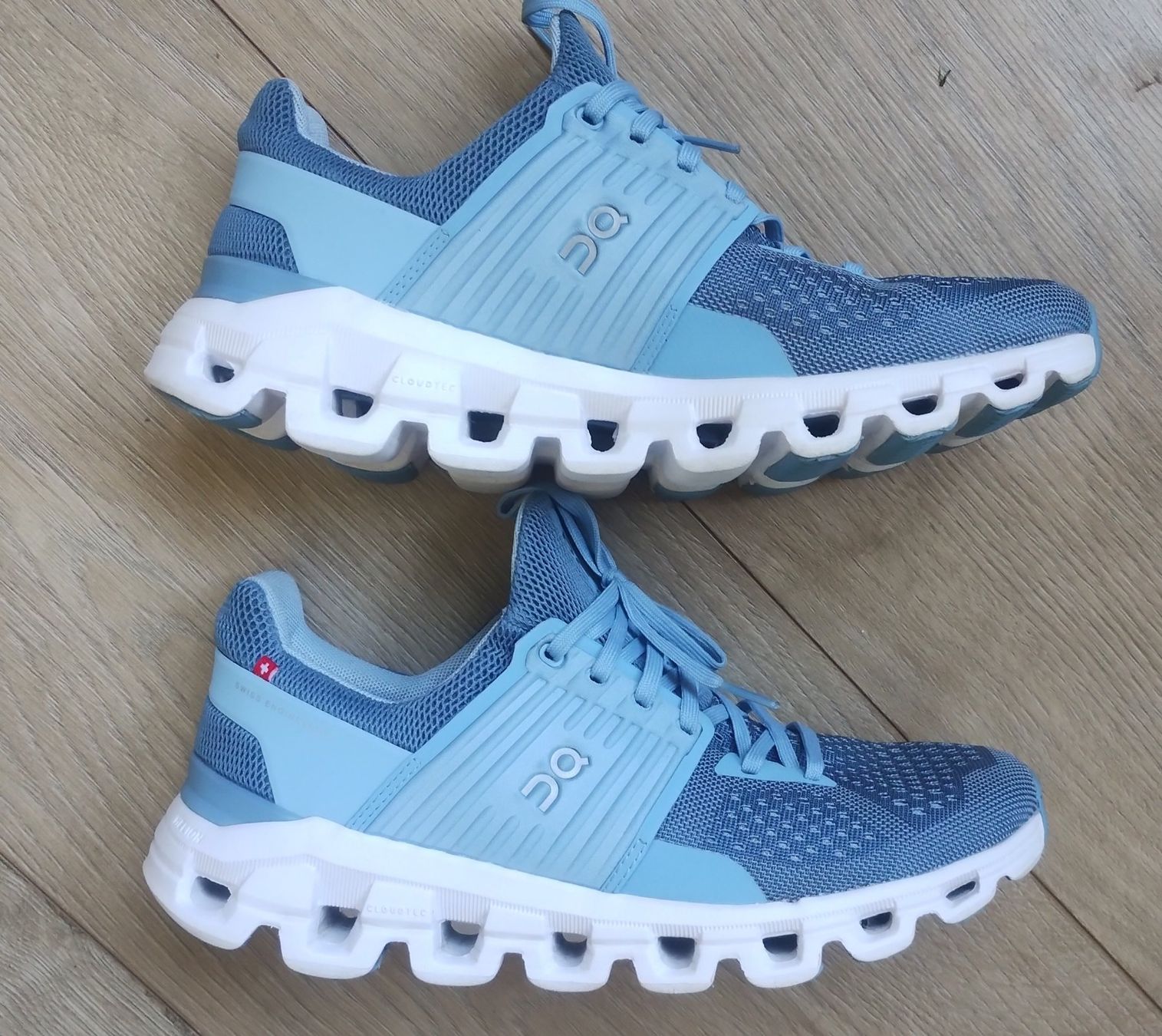 On Damenschuhe: on Cloud Schuhe Grösse 39 neu – Gebraucht aus Schiers von bak007