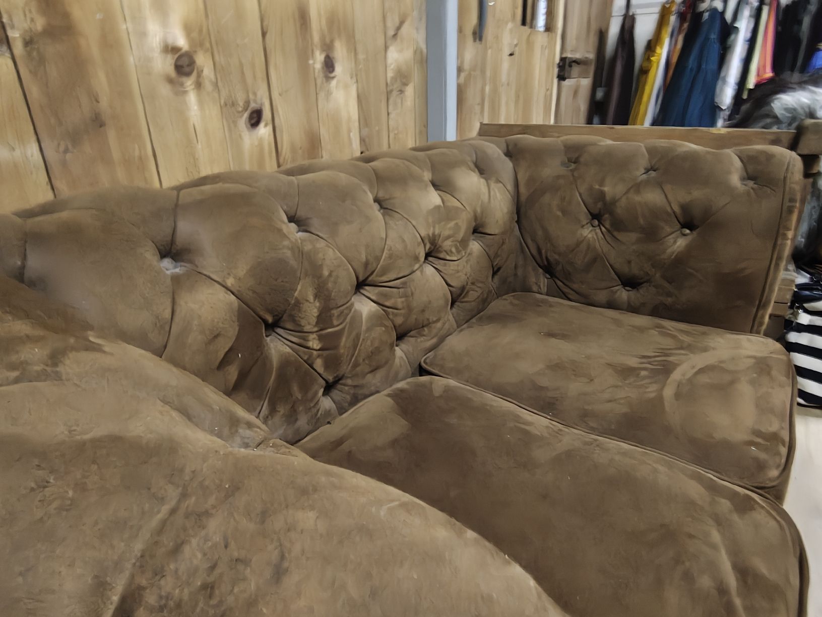 Divani: Sofa Chesterfield Design braun Kunstlederoptik – Usato da Weisslingen venduto da jacksonmo 3