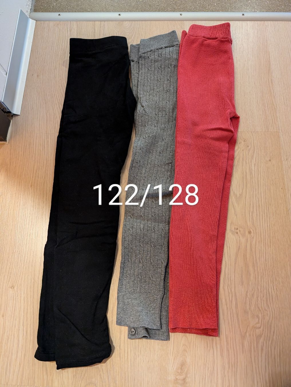 Lotti & Set di vestiti: kleiderpaket 122/128 – Usato da Nods venduto da BieneS 6