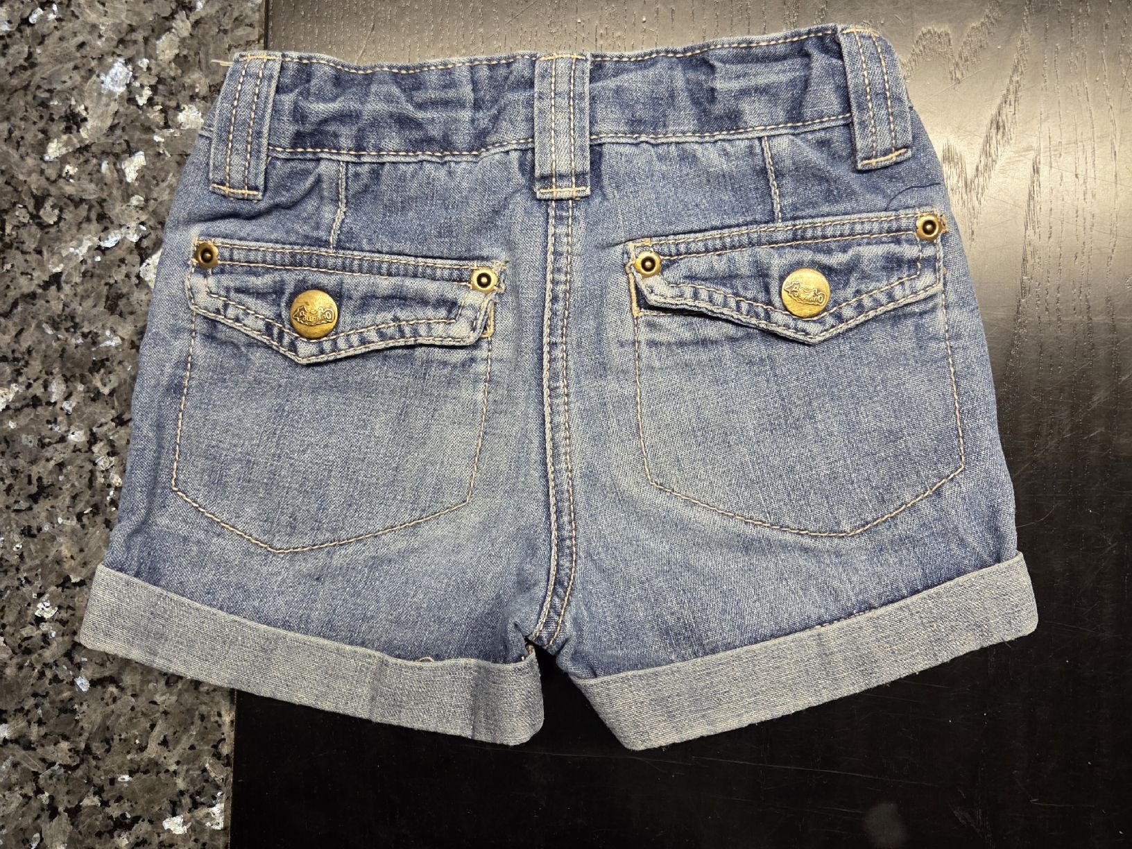 C&A Pantaloni: Jeans Shorts in der Gr. 98 – Usato da Zug venduto da dhs87 1