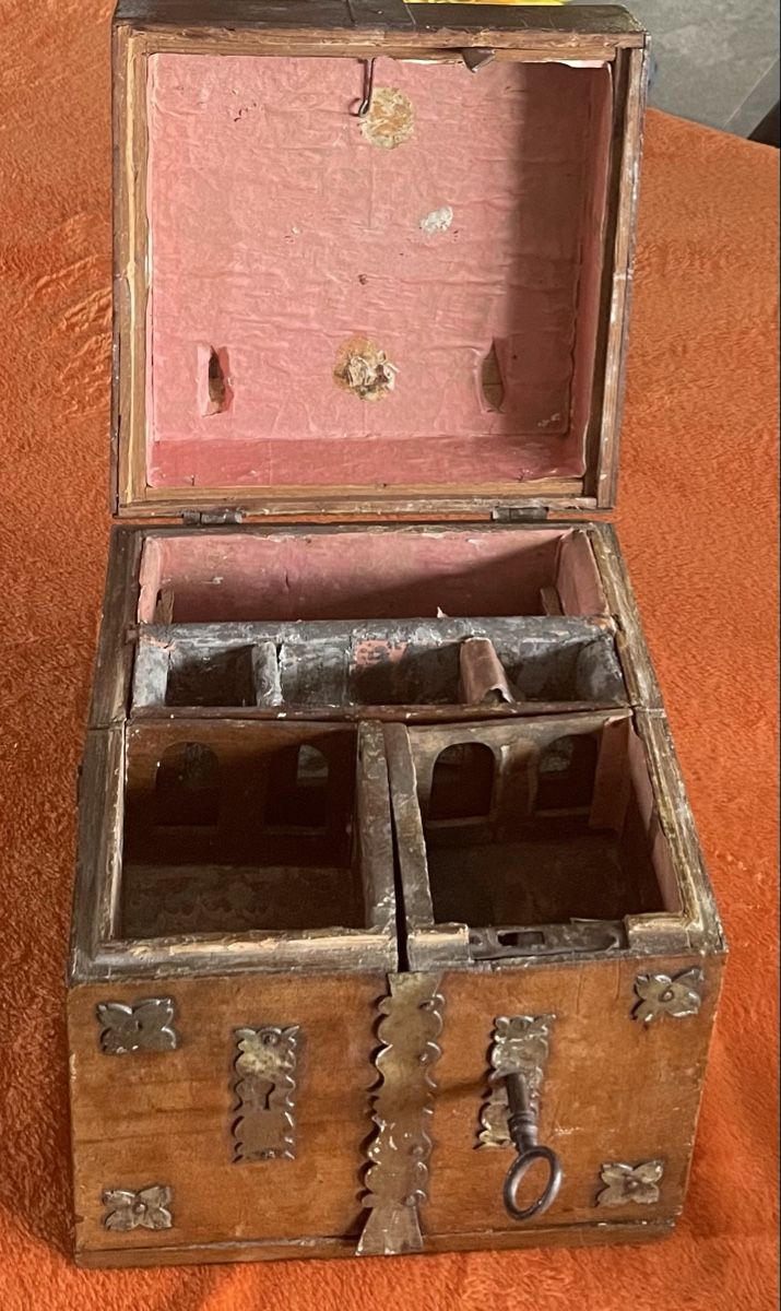 Cassapanche: Antike Reiseapotheke Schatulle – Usato da Rorschacherberg venduto da farmer61 4