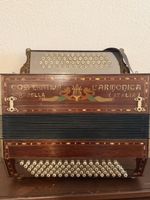 Akkordeon / Handharmonika aus Holz
