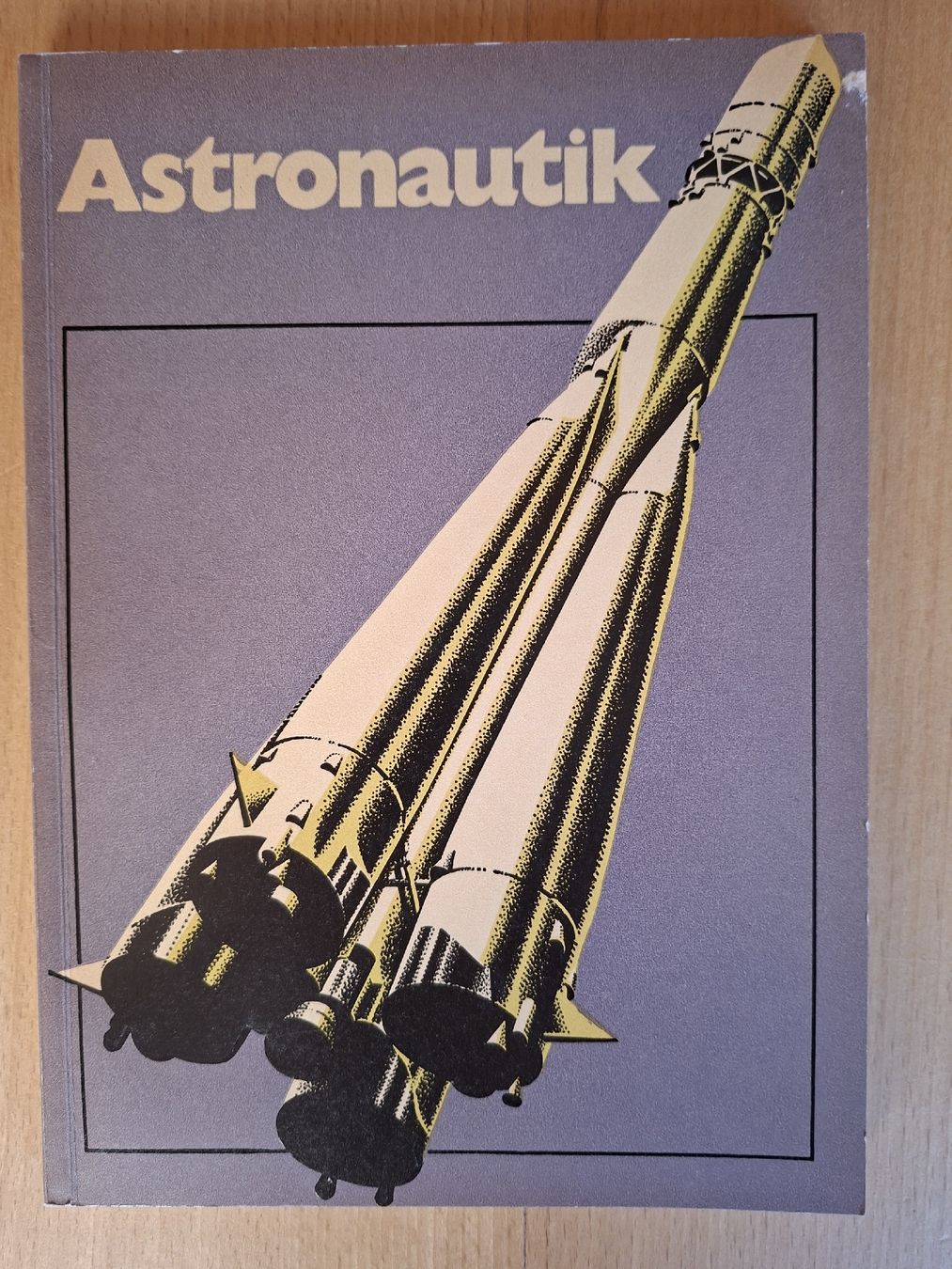 Riviste & Magazine: 4 Alte Raumfahrt Magazine , Astronautik – Usato da Schwanden Sigrisw venduto da cadieux71 1