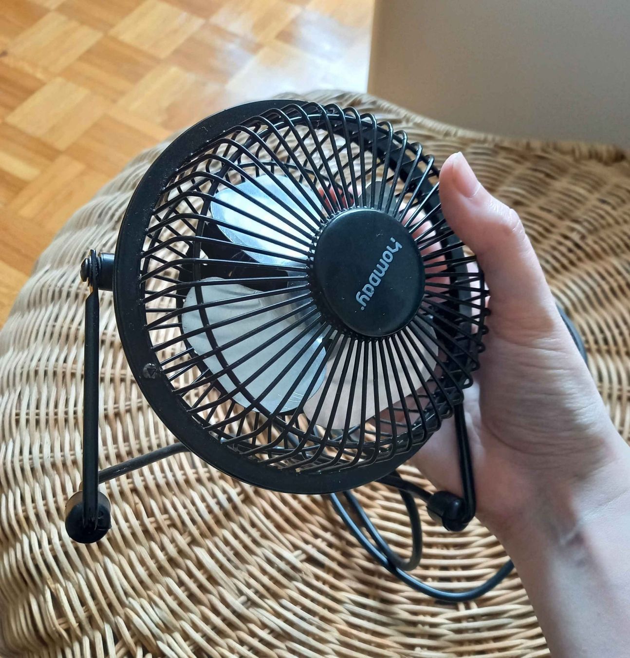 Ventilatori: Ventilateur de bureau à prise USB-A – Usato da Lausanne venduto da Marsaline