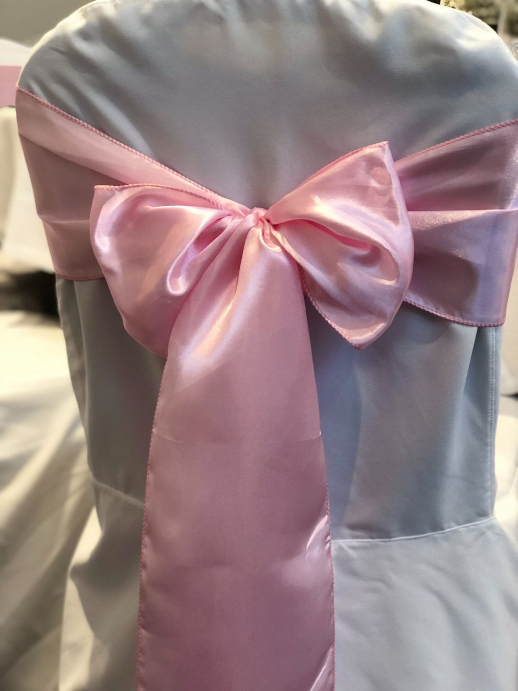Tutte le decorazioni: 50 Stuhlschleifen Satin rosa – Nuovo (secondo la descrizione) da Oftringen venduto da SCHIBLI1