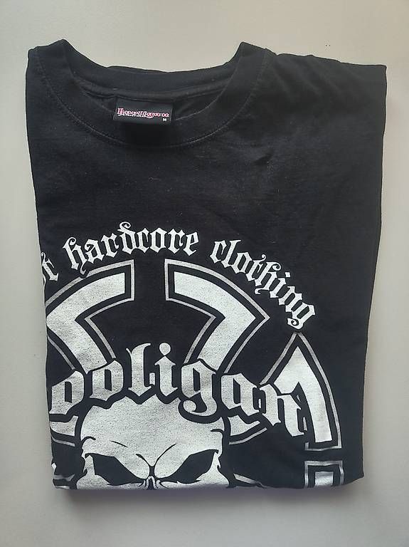 T-shirt: Hooligan Shirt – Usato da Unterlangenegg venduto da m.i.c.h.i.m 1