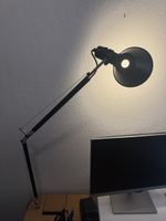 Artemide Tolomeo Schreibtischlampe schwarz
