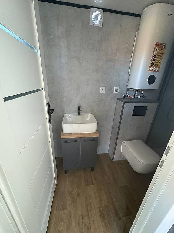 Baucontainer: Moderner Wohn- & Bürocontainer 7m × 3 m / 00117 – Gebraucht aus St. Gallen von Spa_at_Home911 3