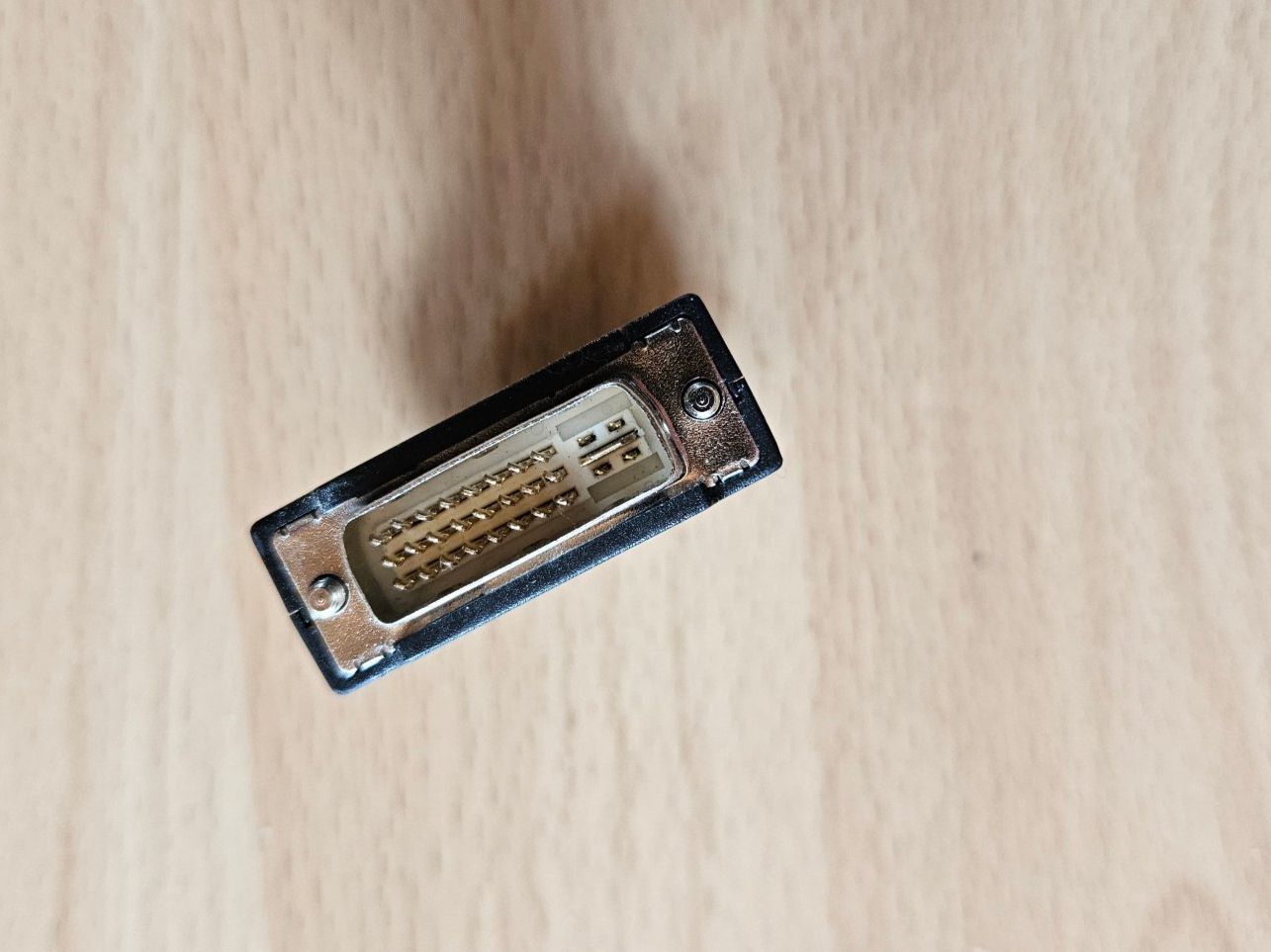 Lecteurs & Adaptateurs: Adapter DVI zu VGA – D'occasion à Wauwil par seriously3 2