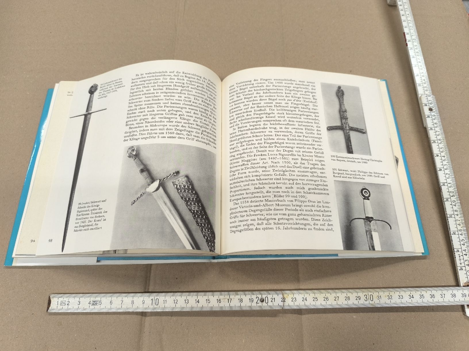 Bücher: BUCH. Waffen und Rüstungen – Gebraucht aus Cama von anto_a 7