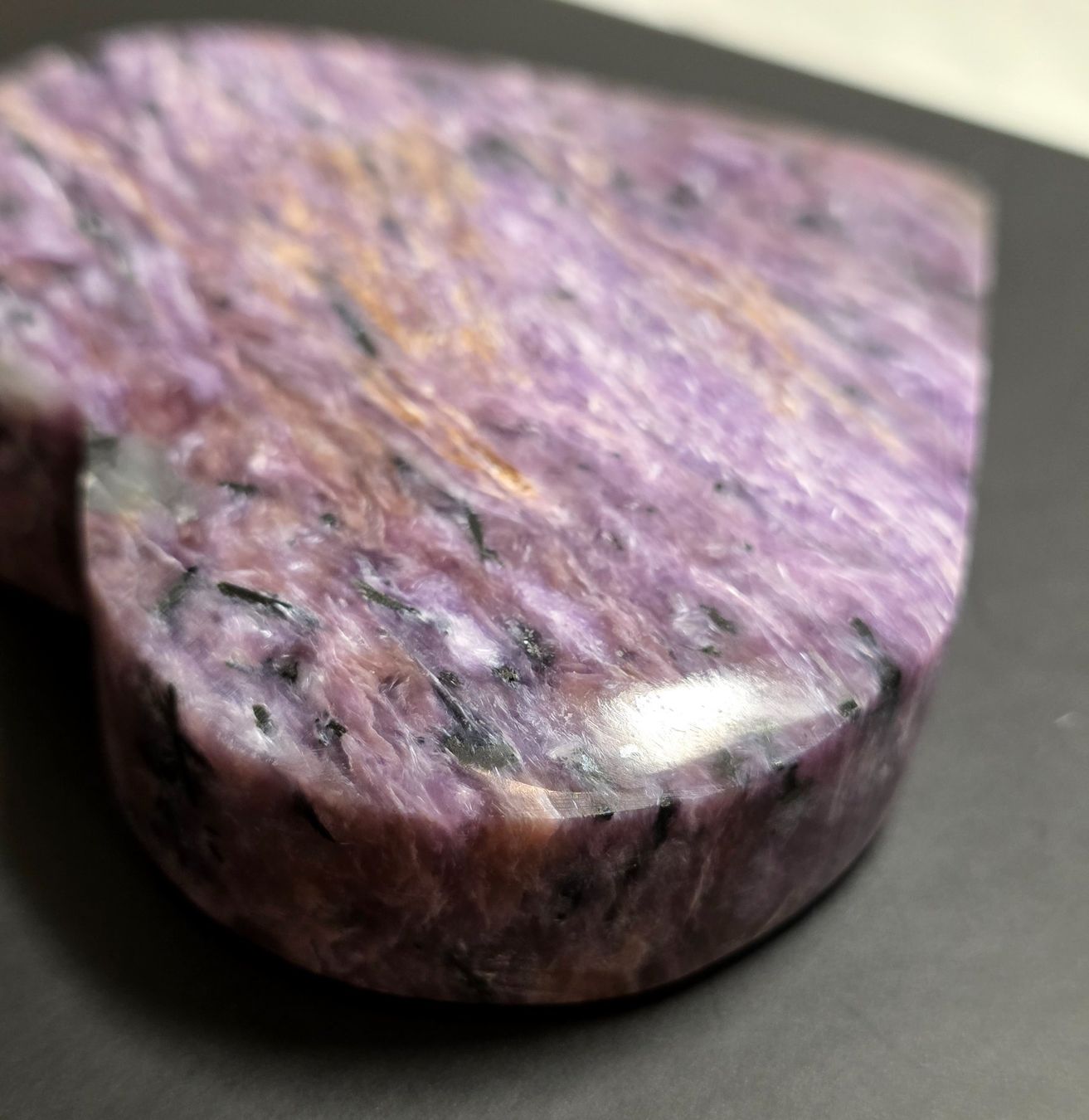 Minerali & Pietre curative: Charoit Herz 203g – Nuovo e nell'imballaggio originale da Matzingen venduto da Shay_Crystalz 2