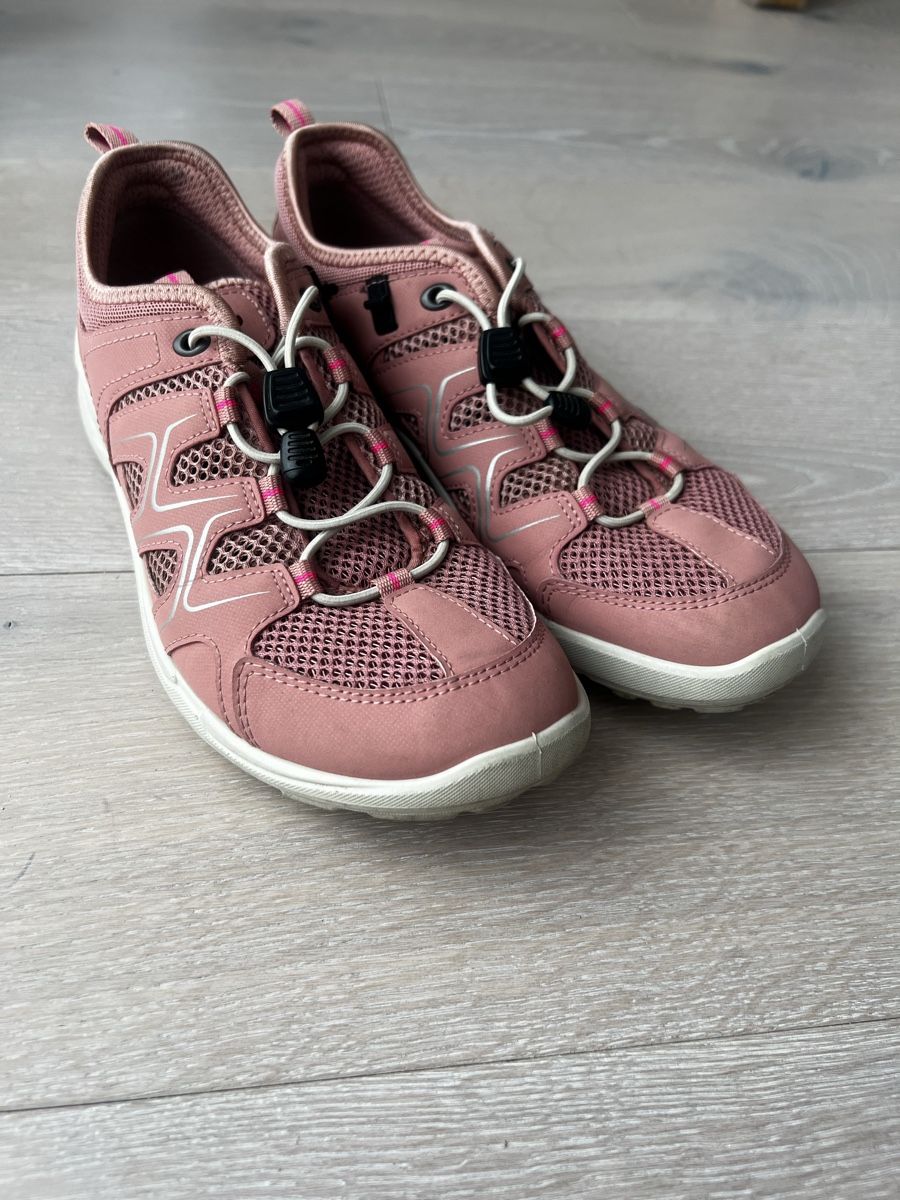 Ecco Damenschuhe: ECCO Damen-Wanderschuhe in Rosa Größe 37 – Neu (gemäss Beschreibung) aus Frick von bla_zt9f