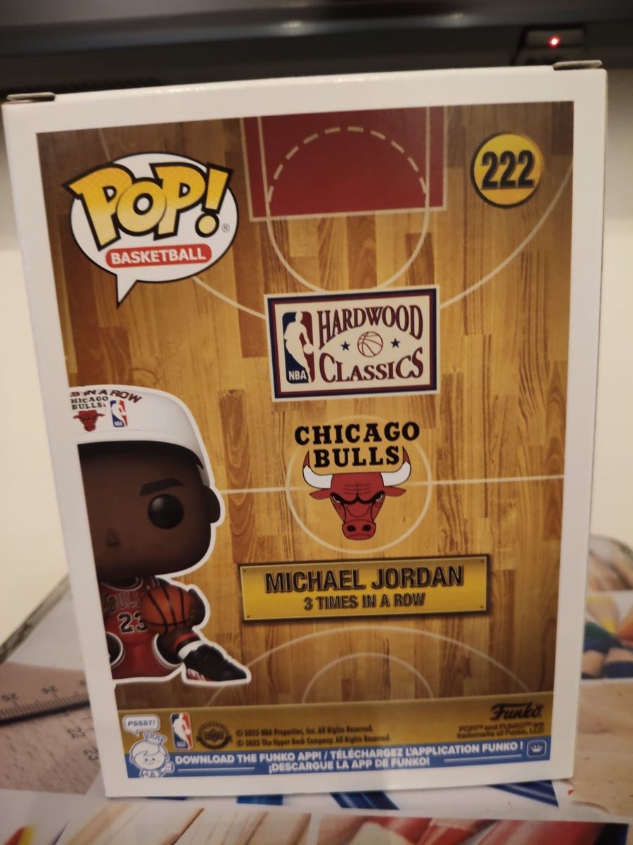 Funko Statuette: Funko Pop Michael Jordan 222 NBA – Nuovo e nell'imballaggio originale da Bülach venduto da Quicado 9